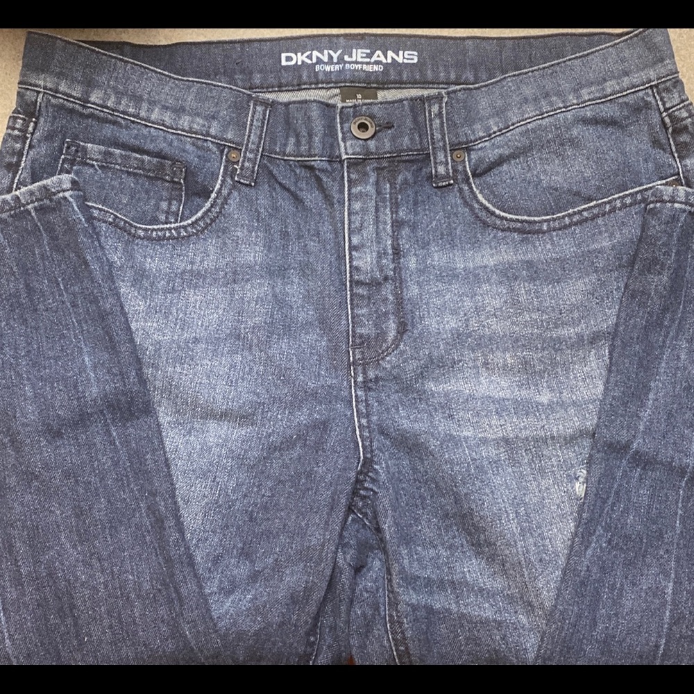 DKNY Bowery Boyfriend Jeans Size 10 Distressed